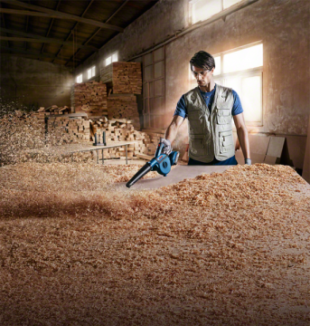 Bosch GBL 18 V-120 Akülü Üfleyici (Solo Makina)