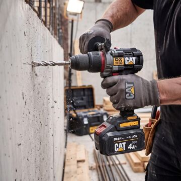 CAT DX1130.1 18Volt/4.0Ah Li-ion 80Nm Çift Akülü Kömürsüz Profesyonel Şarjlı Darbeli Matkap