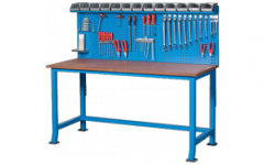13 Adet Plastik Avadanlıklı Askı Panolu Çalışma Masası